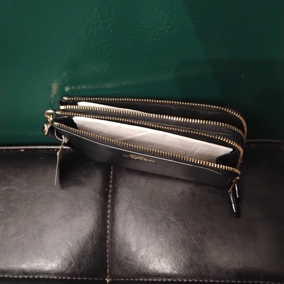 Coach Smooth Leather Double Corner Zip Black F64581 NWT - Picture 6 of 10